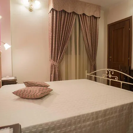 Le Due Gioie לינה וארוחת בוקר טביאנו